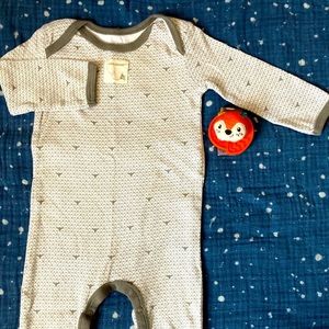 Burt’s Bees 🐝 unisex romper 3-6 months